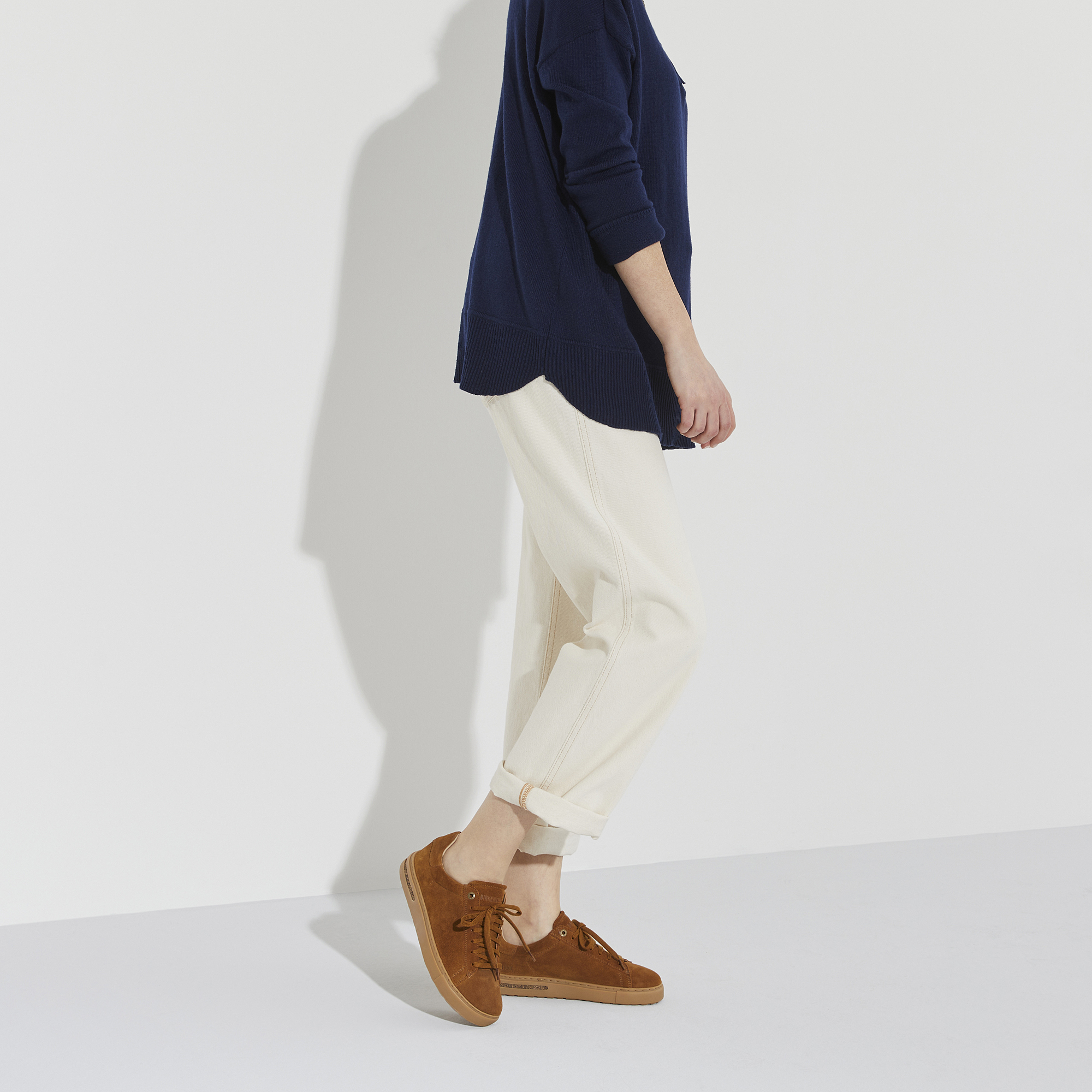 Bend Low Suede Leather
