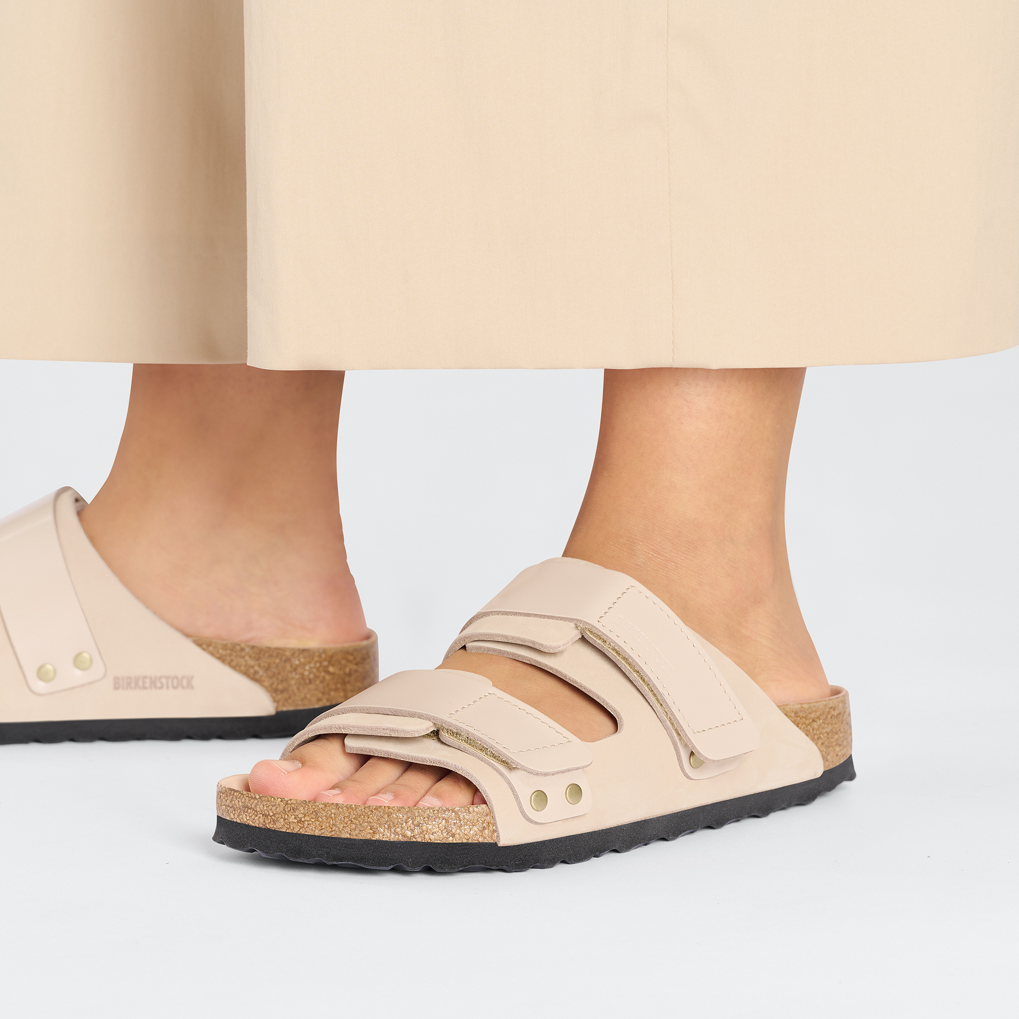 Uji Nubuck Leather