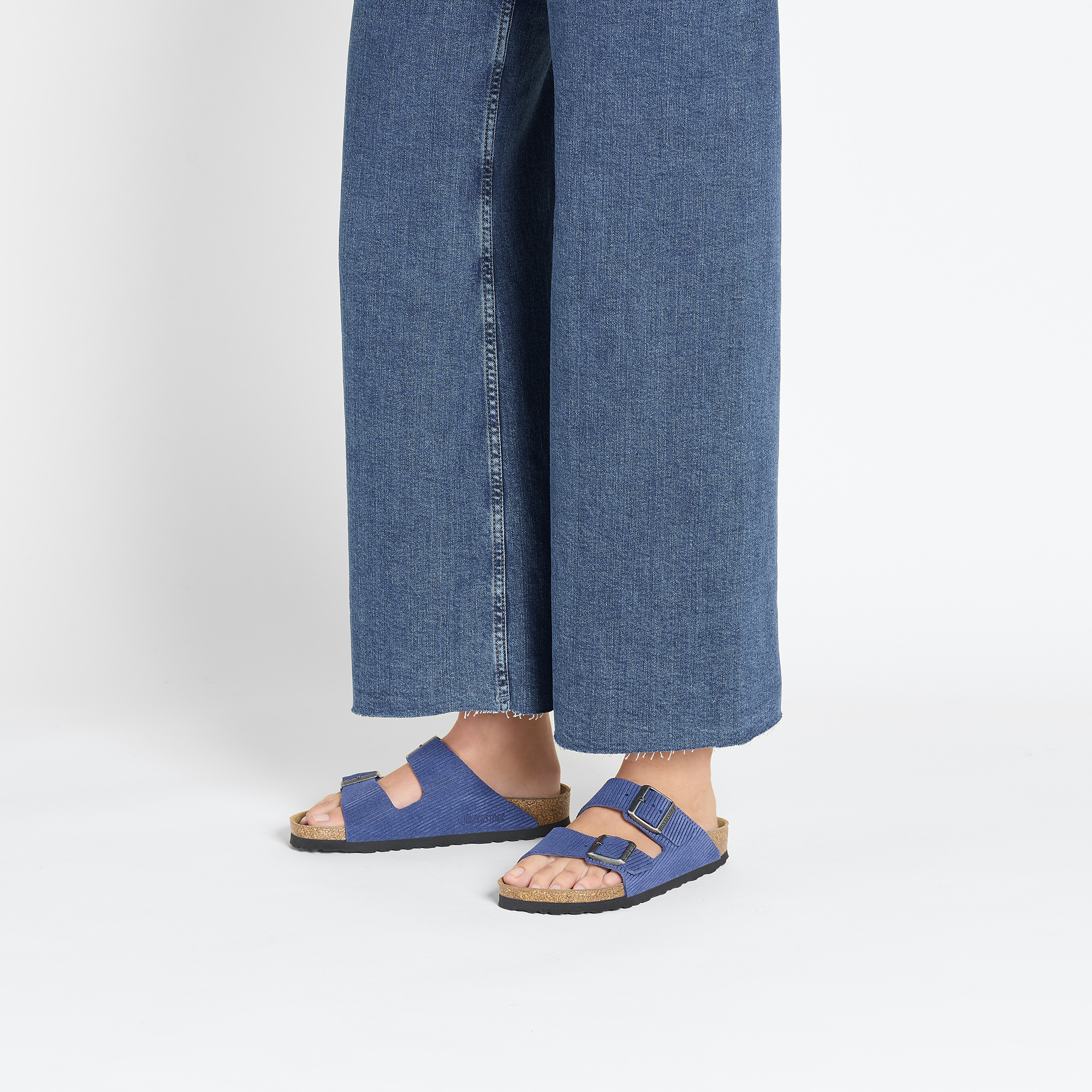 Arizona Suede Embossed