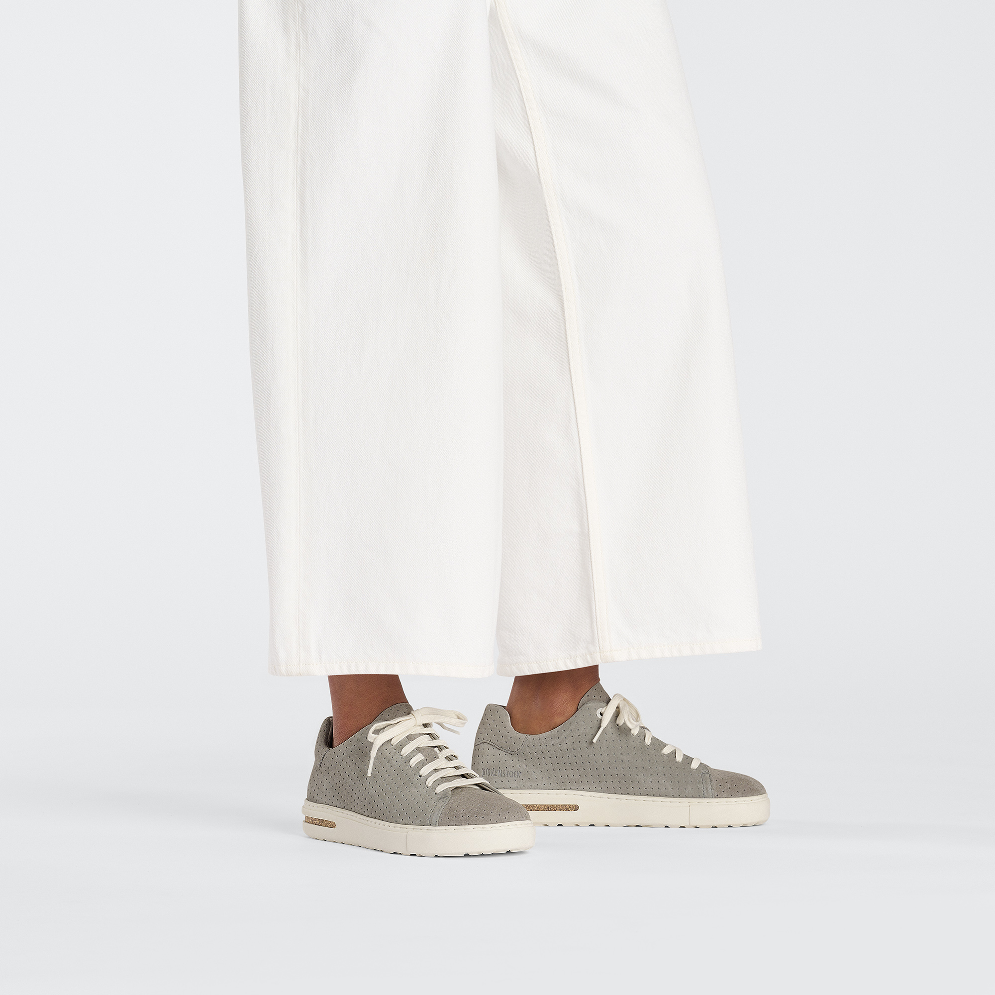 Bend Low Suede Embossed