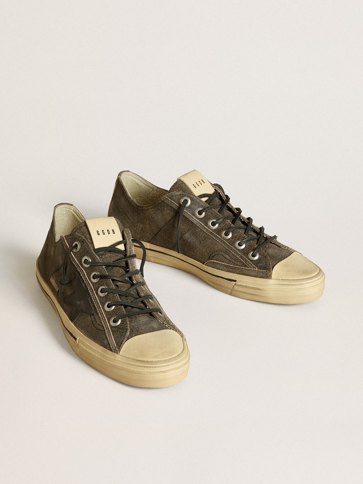 Men's V-Star in black suede with black leather star| Golden Goose