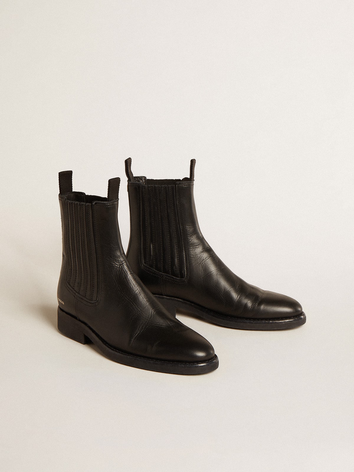 Women's Chelsea boots in black leather| Golden Goose