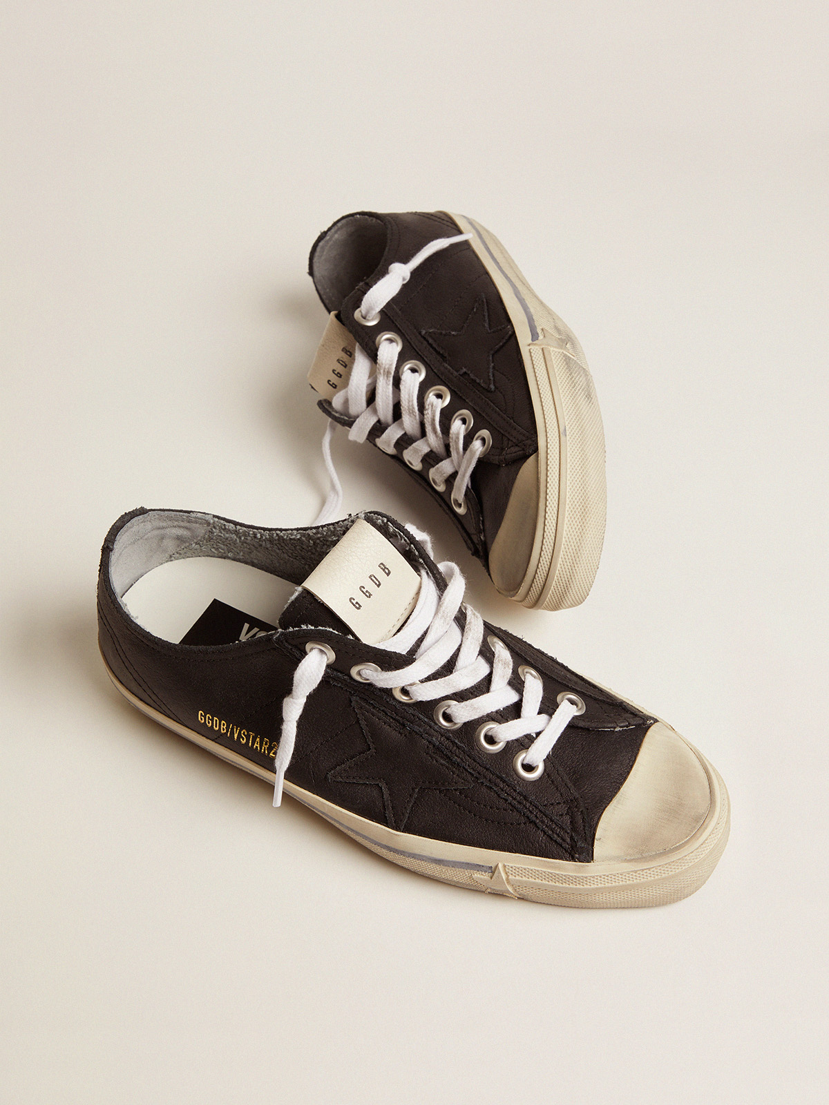 Women's V-Star vintage effect| Golden Goose