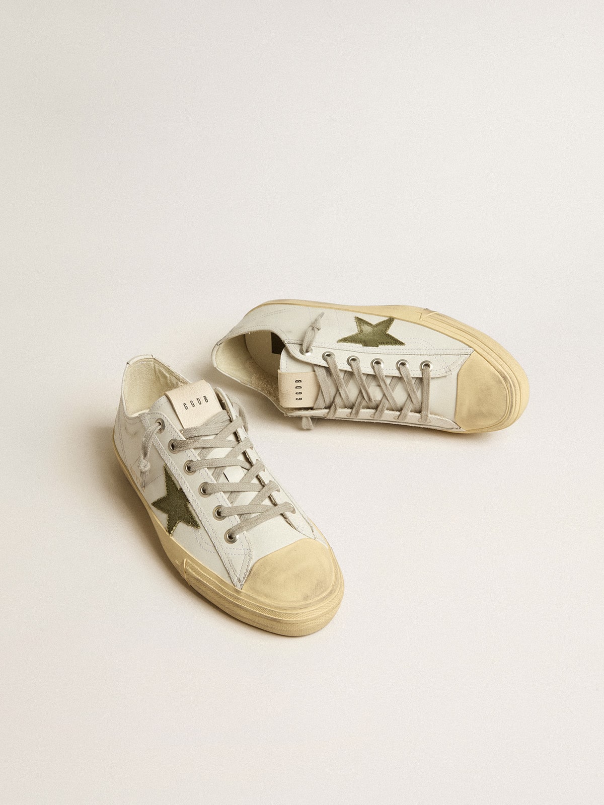 Men's V-Star in white leather with green canvas star| Golden Goose