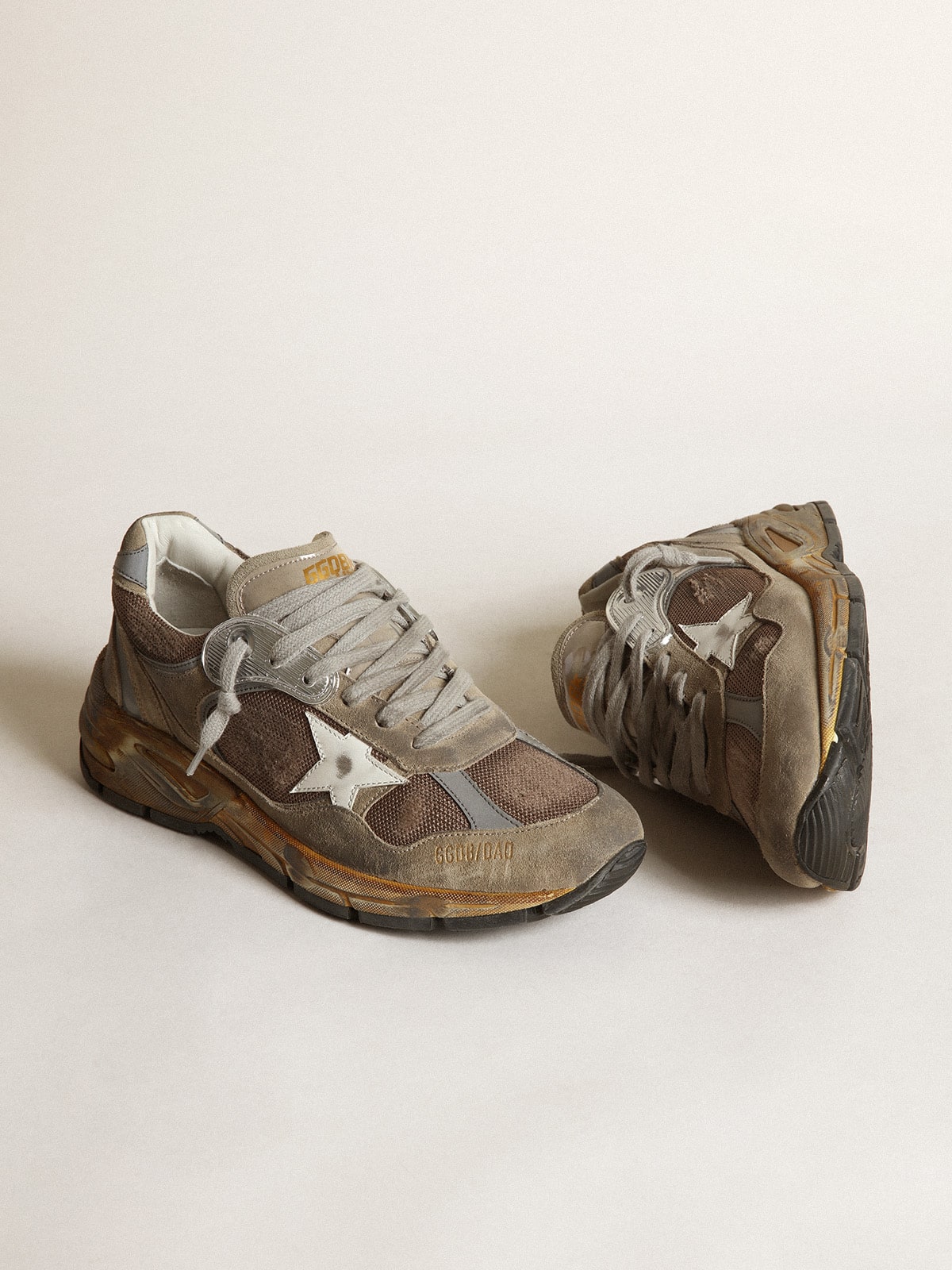 Men's Dad-Star in dove gray mesh and suede| Golden Goose