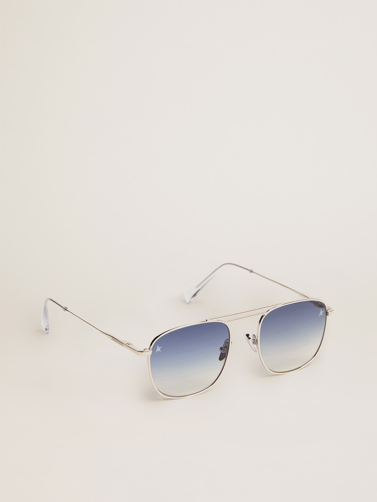 Sunframe Roger aviator model with silver frame| Golden Goose