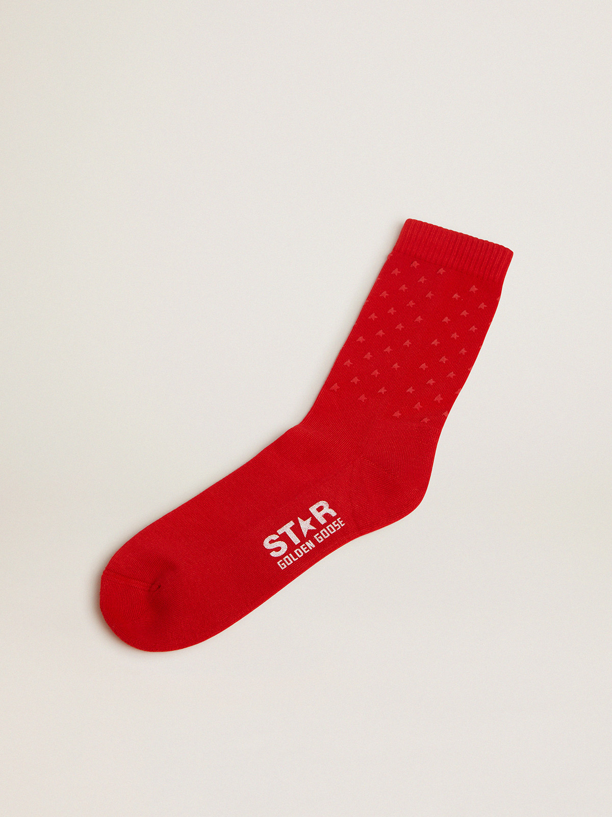 Red socks with contrasting 3D stars and logo| Golden Goose