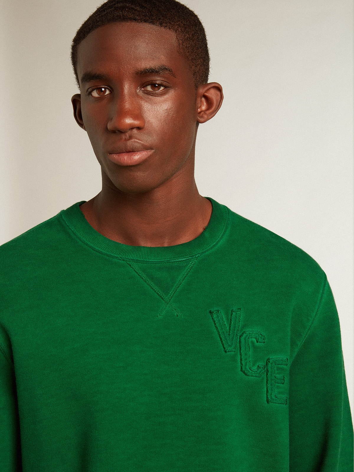 Round-neck sweatshirt in green cotton fleece| Golden Goose