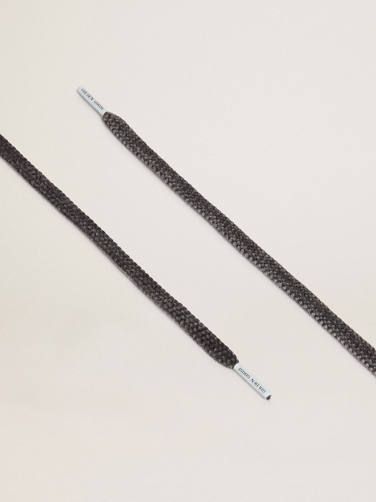 Worn-black cotton laces with logoed aglet| Golden Goose