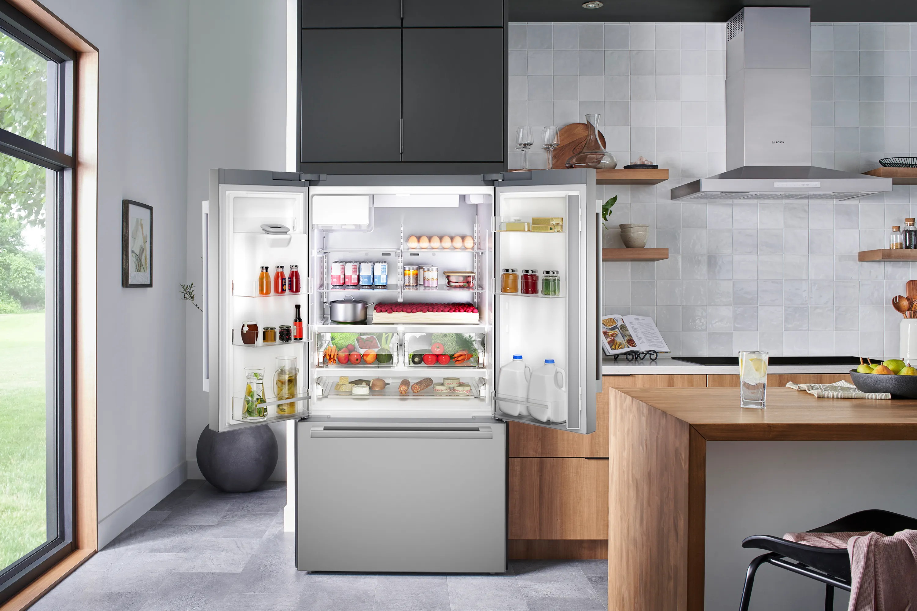 Bosch B36FD52SNS 500 Series French Door Bottom Mount Refrigerator 36'' Stainless steel (with anti-fingerprint), Total No Frost