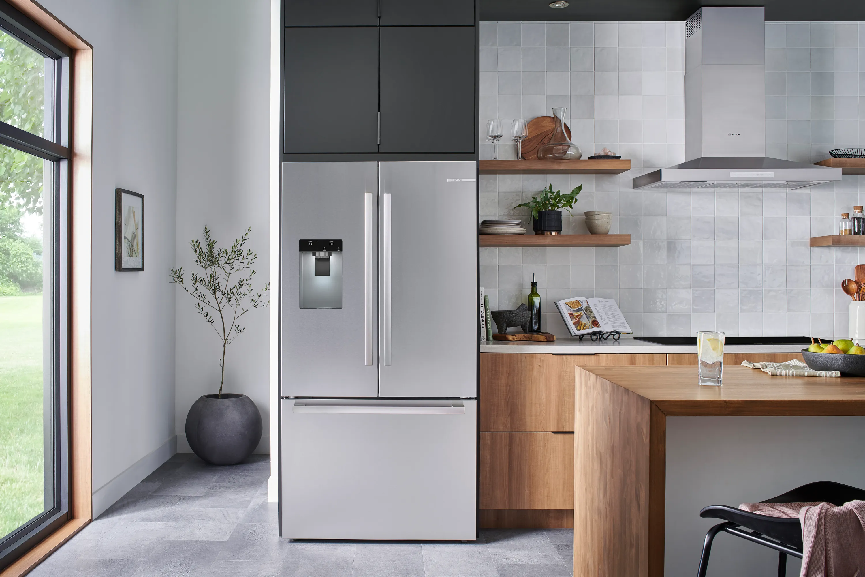 Bosch B36FD52SNS 500 Series French Door Bottom Mount Refrigerator 36'' Stainless steel (with anti-fingerprint), Total No Frost