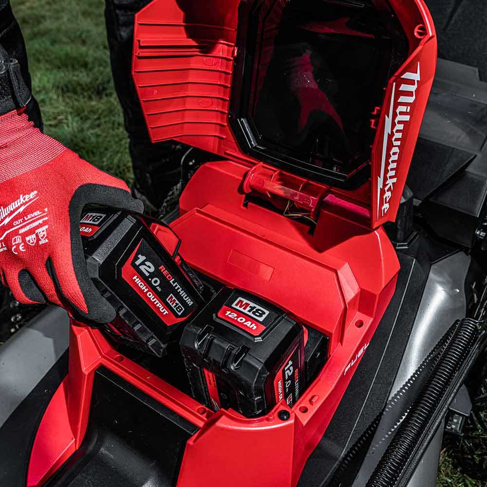 MILWAUKEE 18V FUEL™533mm (21") Self-Propelled Dual Battery Lawn Mower Skin M18F2LM210