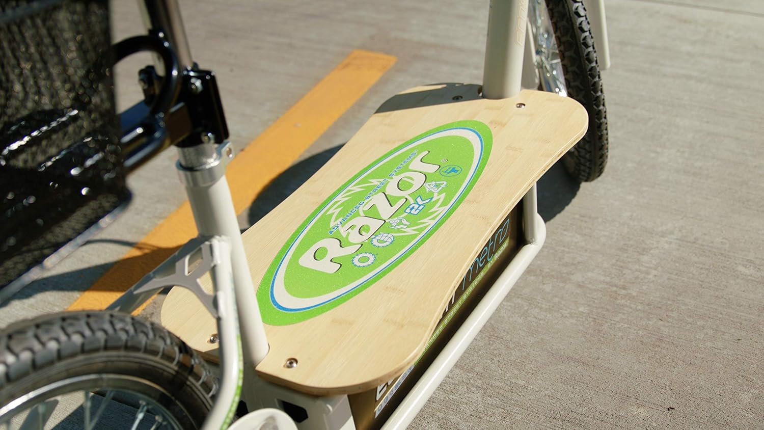 EcoSmart Metro Electric Scooter – Padded Seat