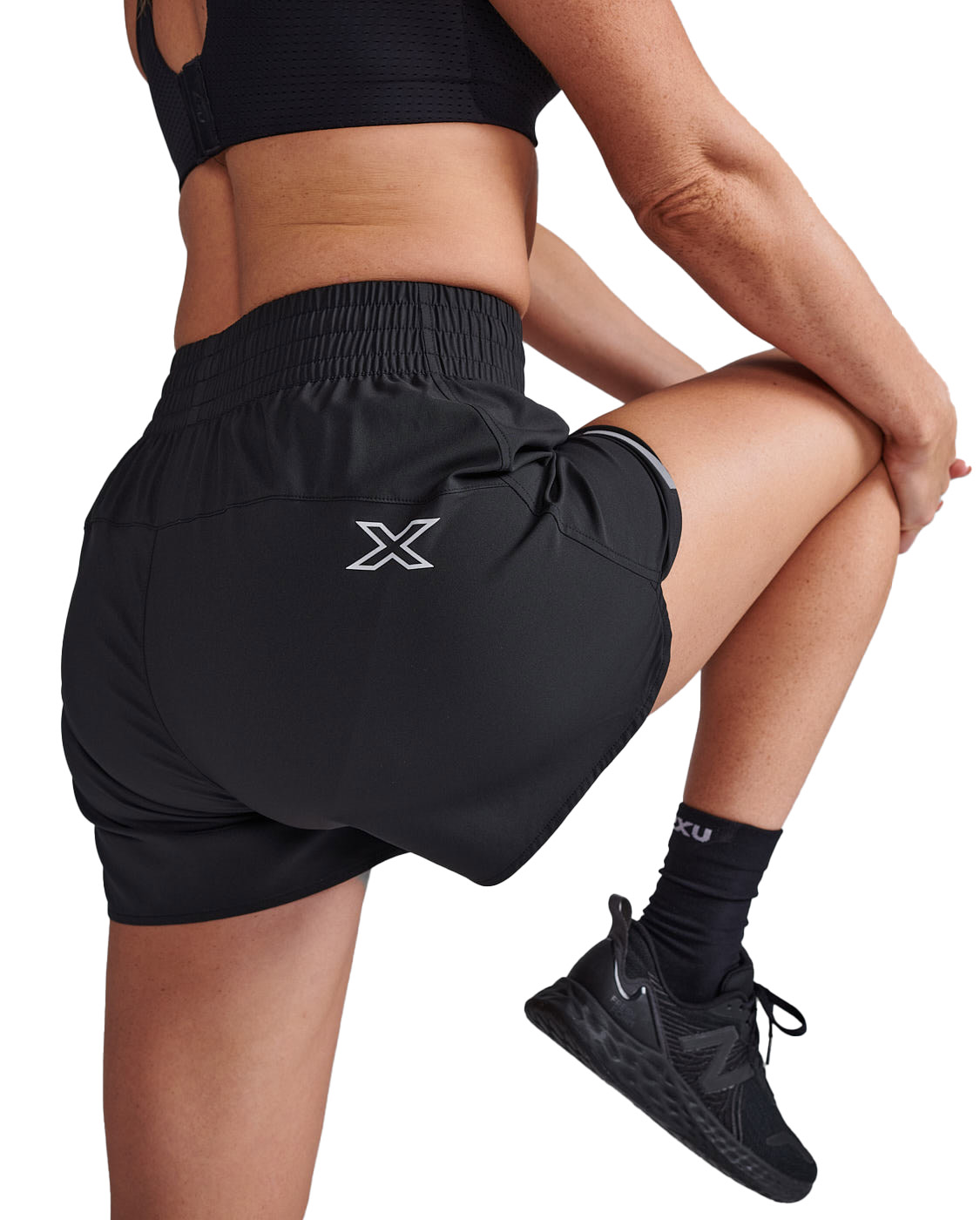2XU Women's Aero Hi-Rise 4 Inch Shorts Black/Silver Reflective