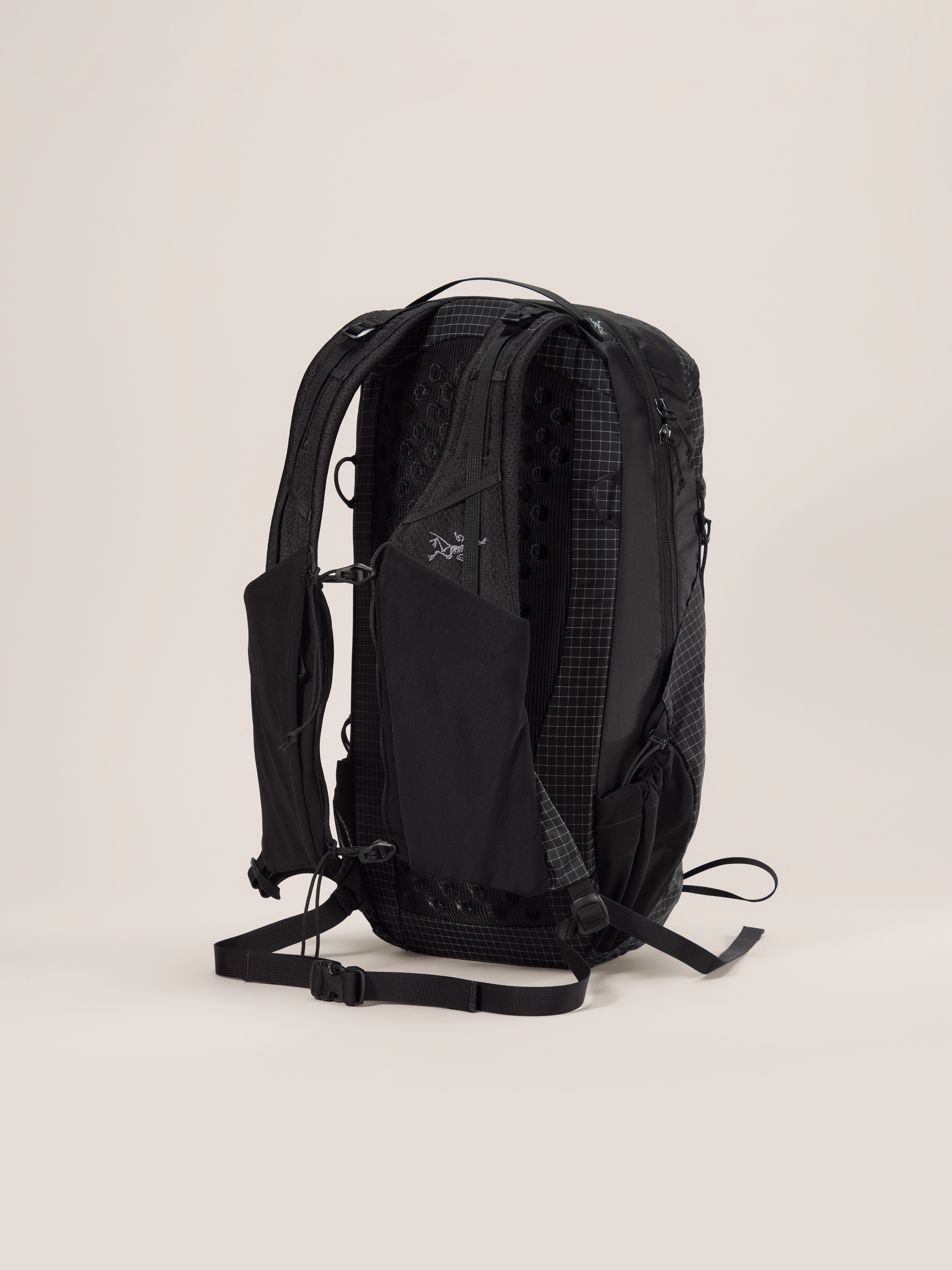 Arc'teryx Aerios 18 Backpack Black