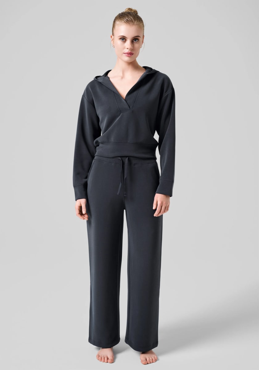 Casall Peachy Straight Leg Jogger Almost Black