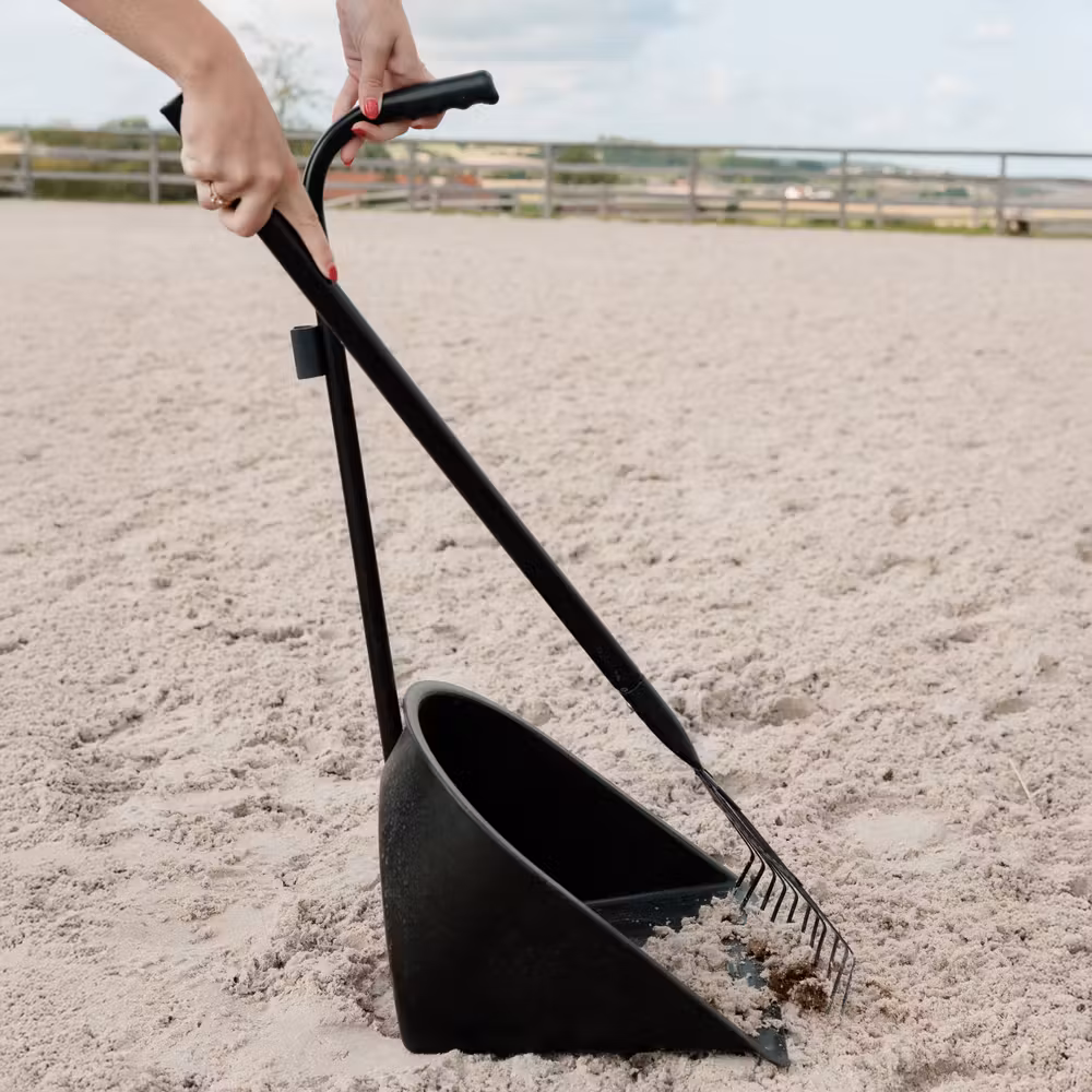 Muck Scoop & Rake black