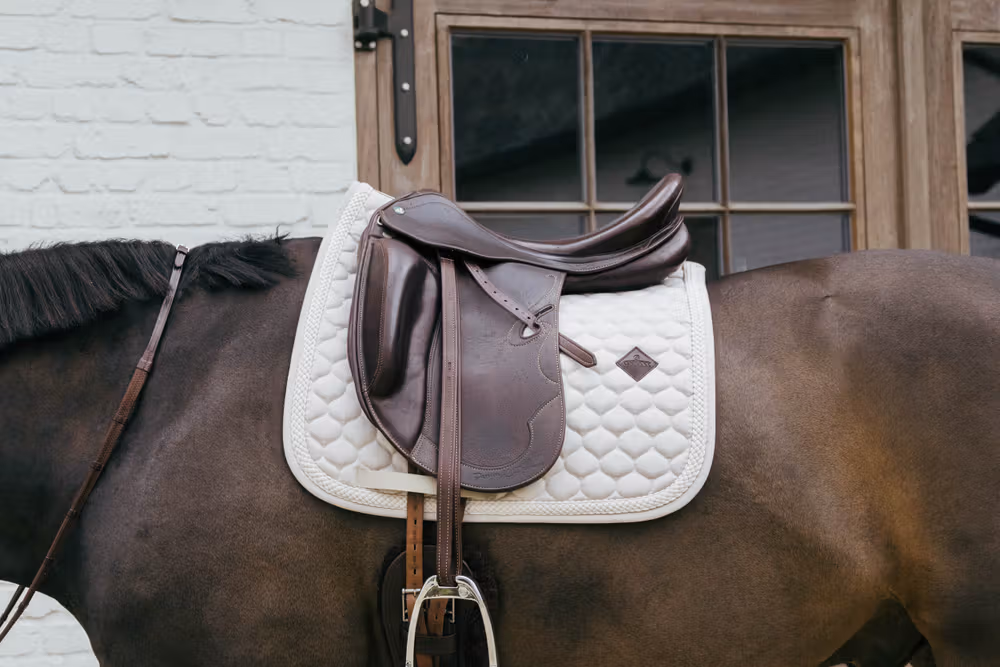 Saddle Pad with plaited cord dressage beige