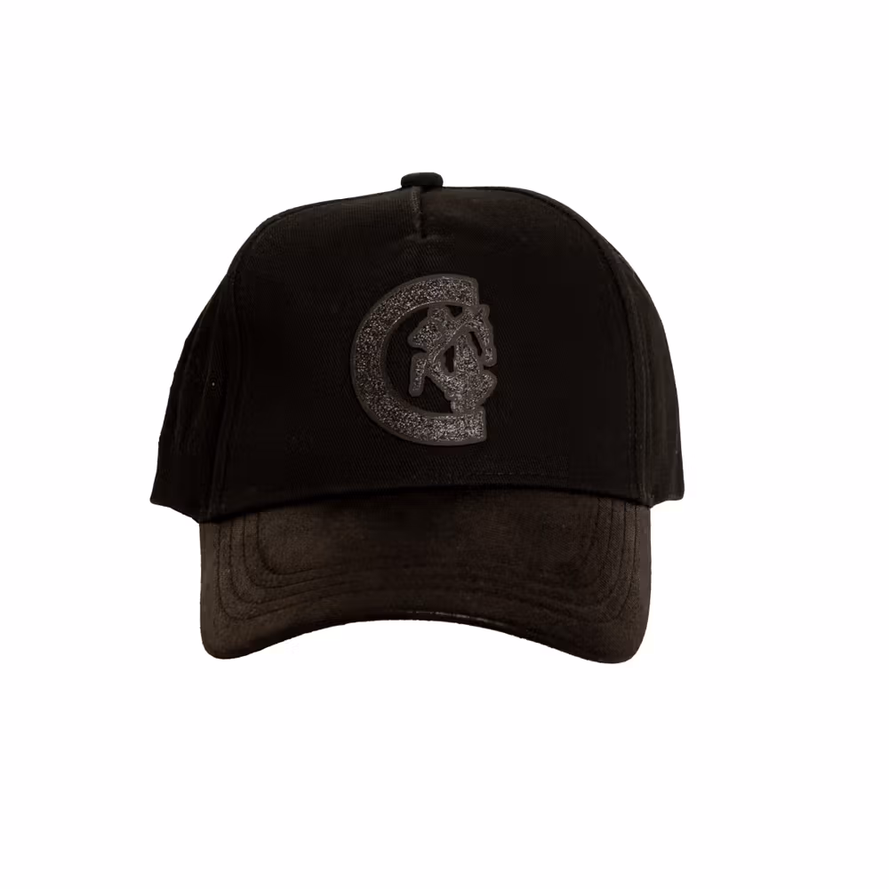 Cap sparkling black
