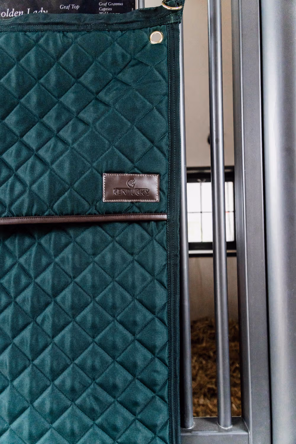 Stable curtain dark green