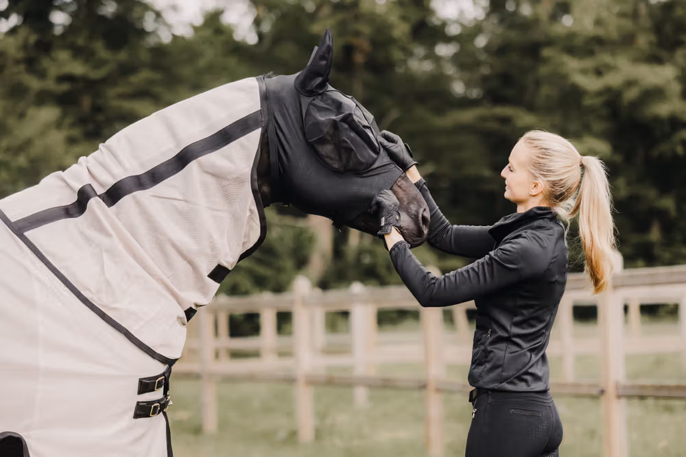 Fly mask slim fit black