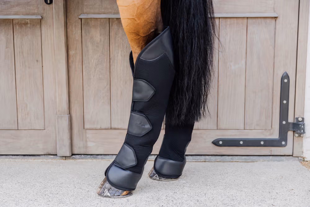 3D spacer Travel Boots hind black Full