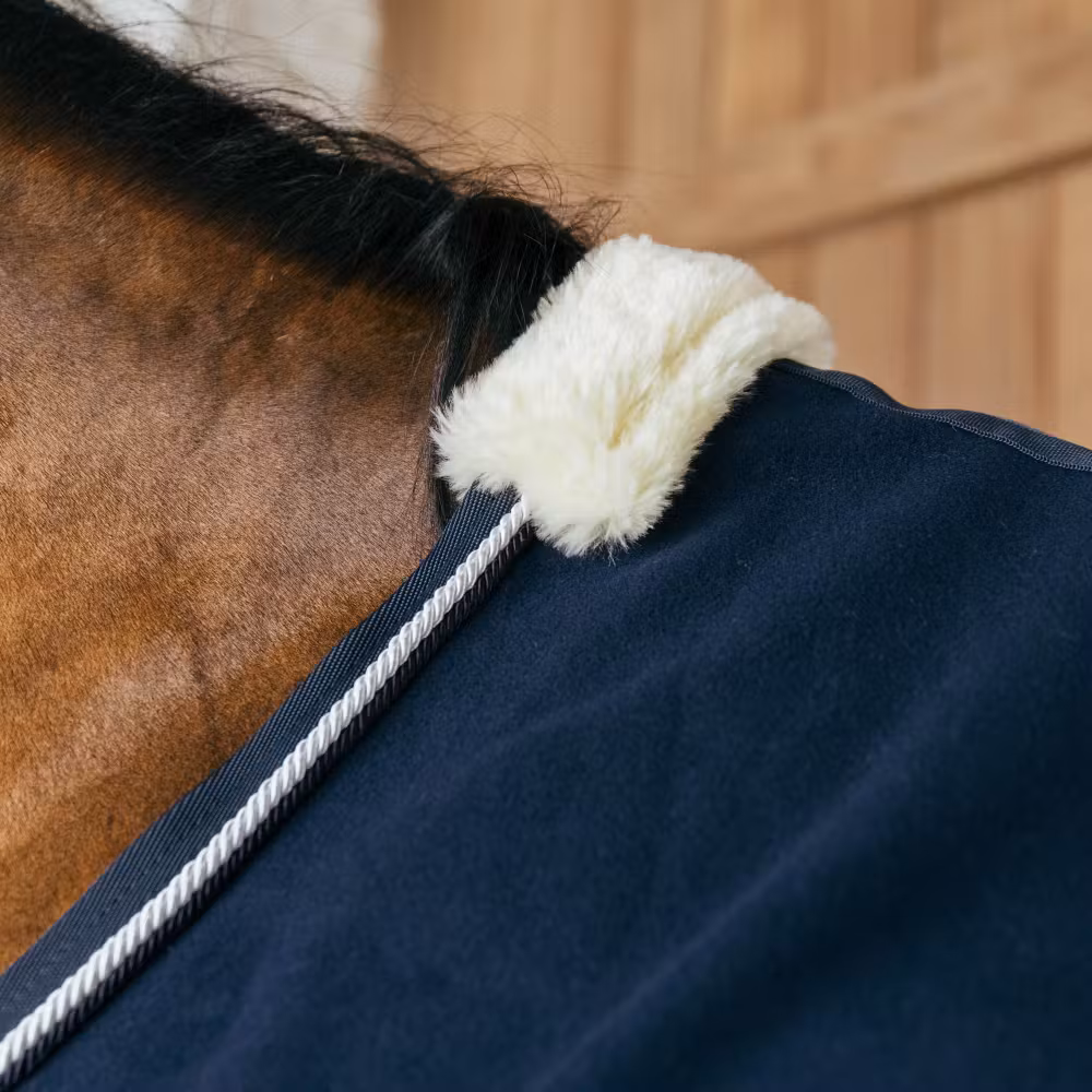 Fleece rug vegan wool navy 145-6'6