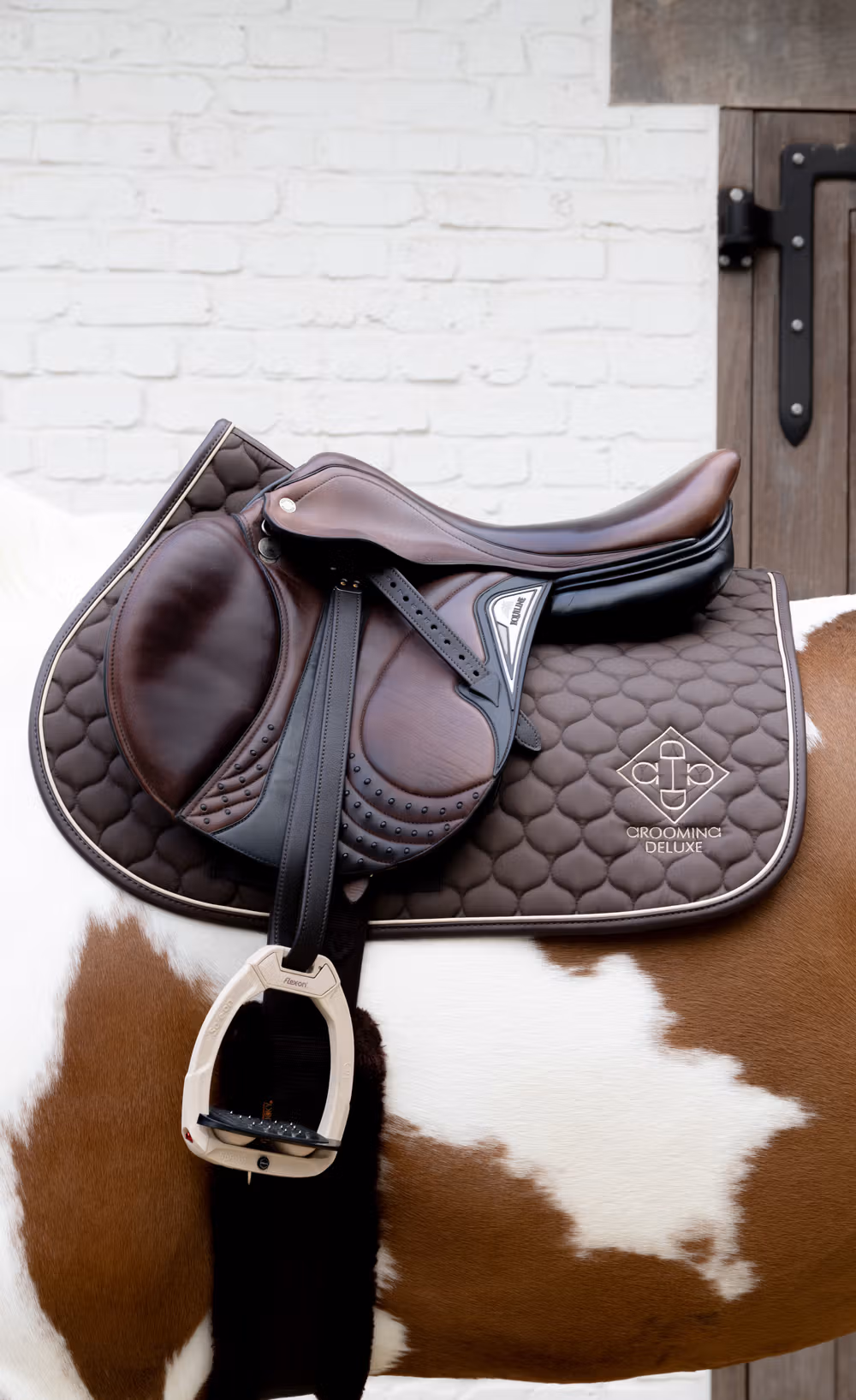 Saddle Pad grooming deluxe jumping brown