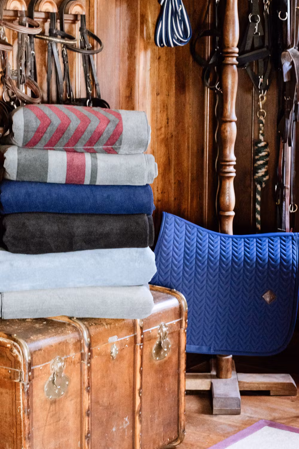 Heavy Fleece rug square navy 210x200cm