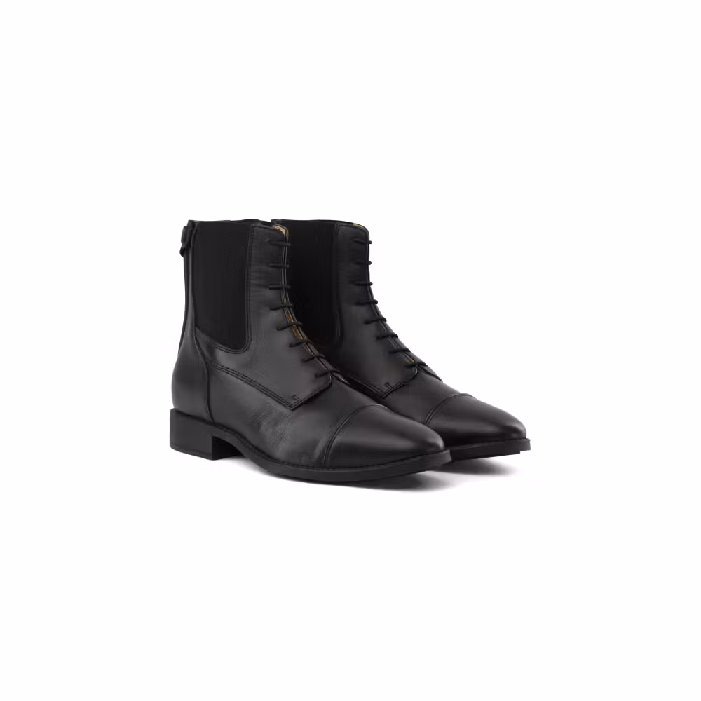 Short Boots front laces black size 40