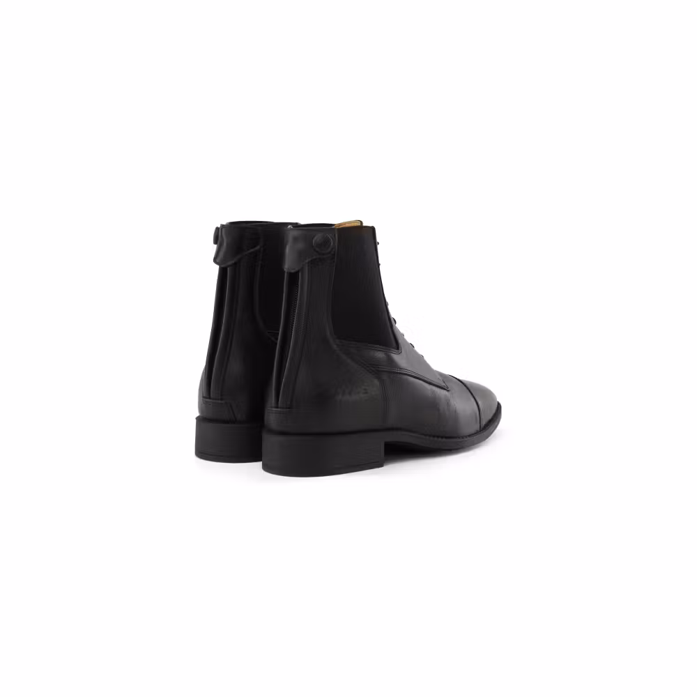 Short Boots front laces black size 40