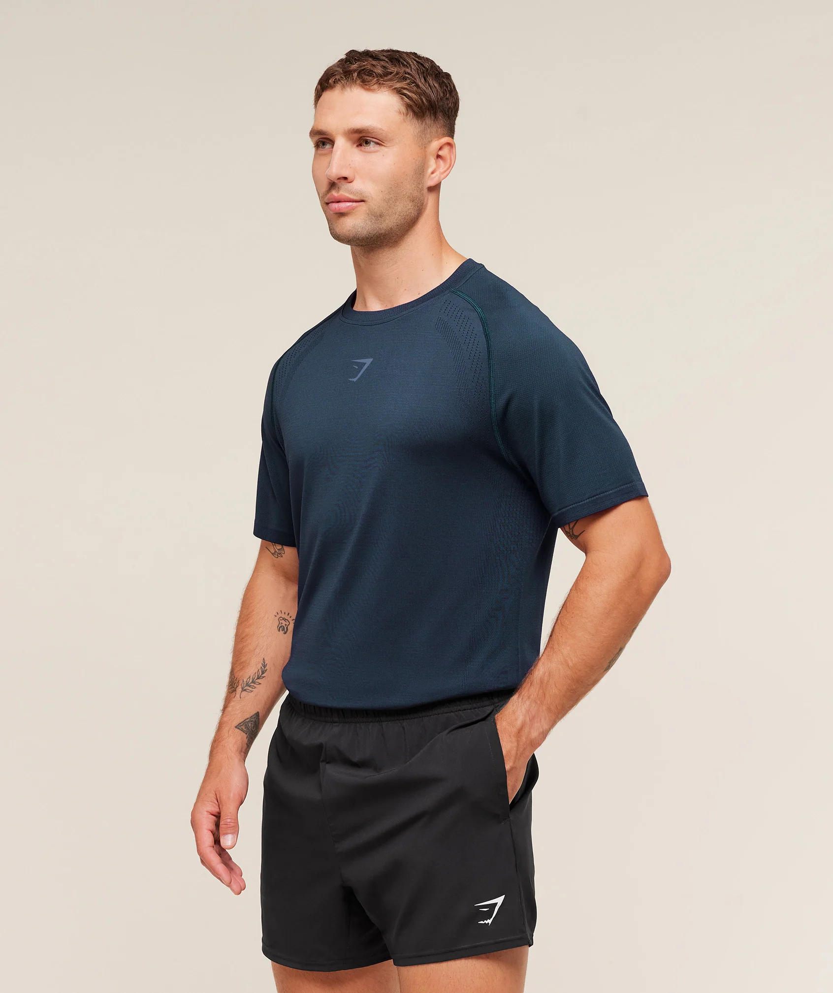 Versatile Seamless T-Shirt