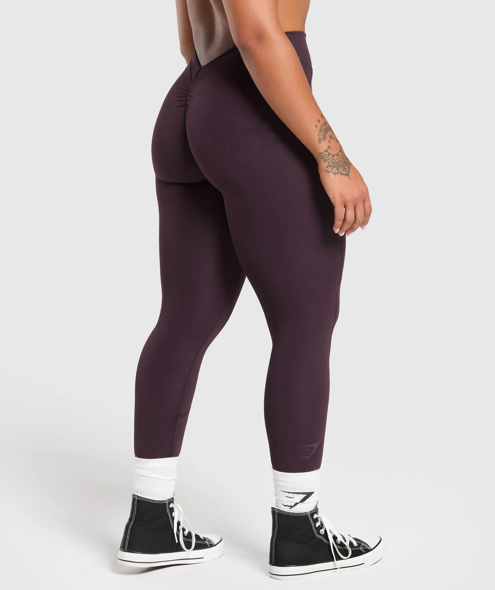 Lifting Dipped Waistband Leggings