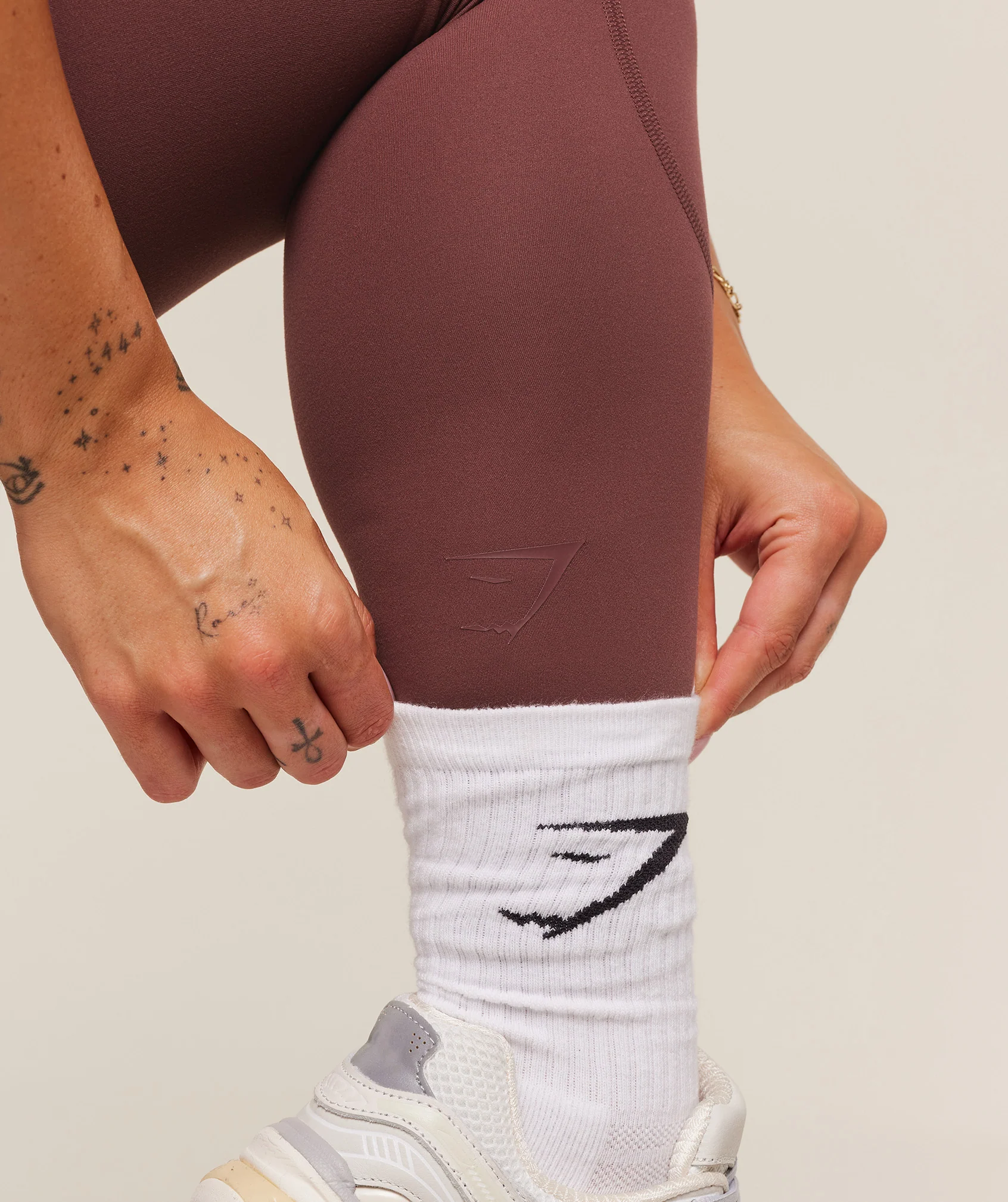 Lifting Dipped Waistband Leggings