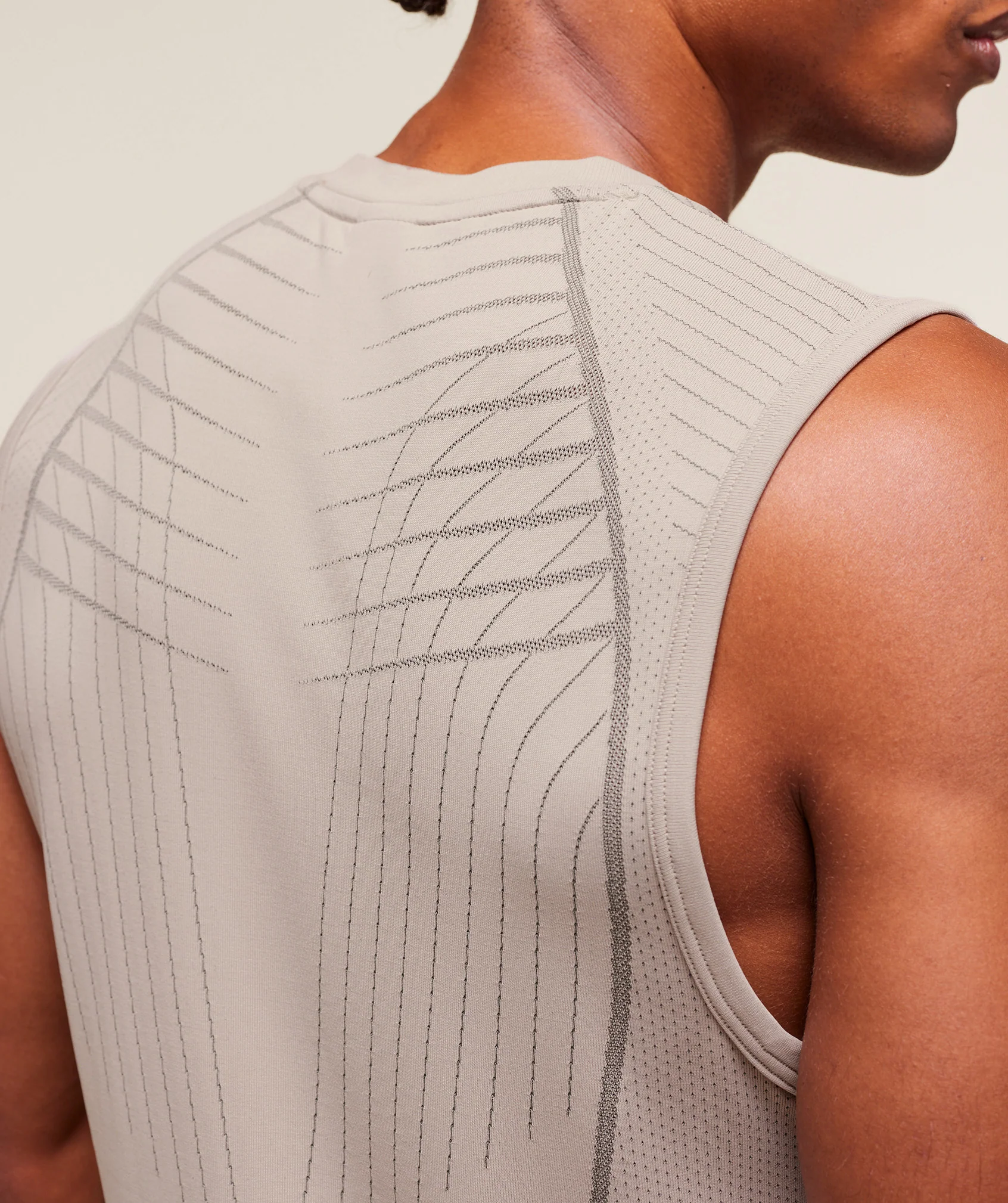Apex Seamless Tank