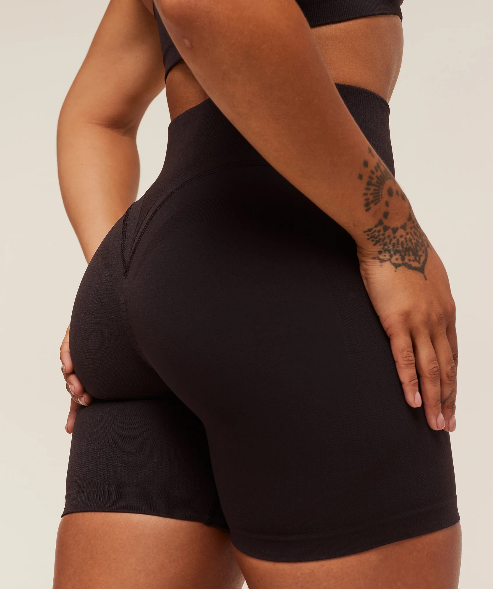 Activate Seamless Shorts