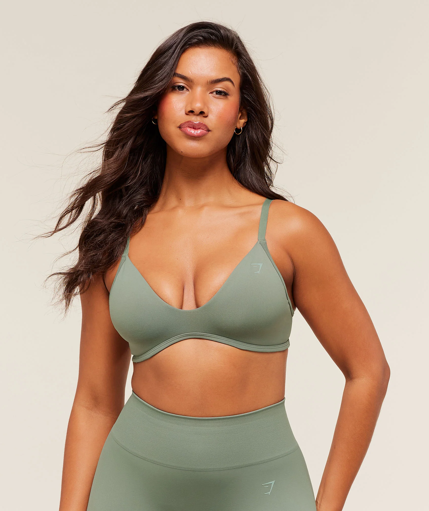 Soft Sculpt V-neck Sports Bra