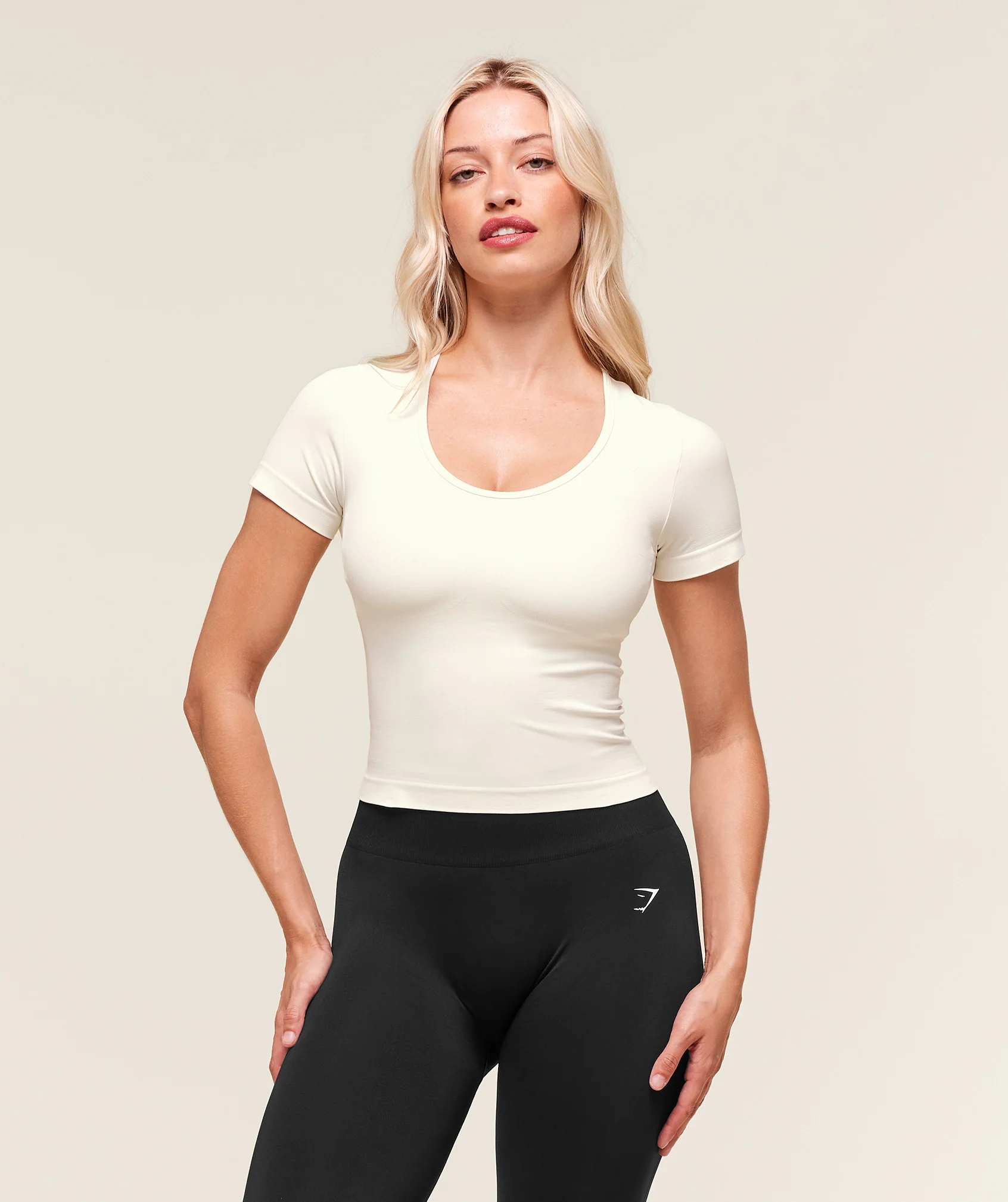 Everyday Seamless Tight Fit Crew Neck Tee