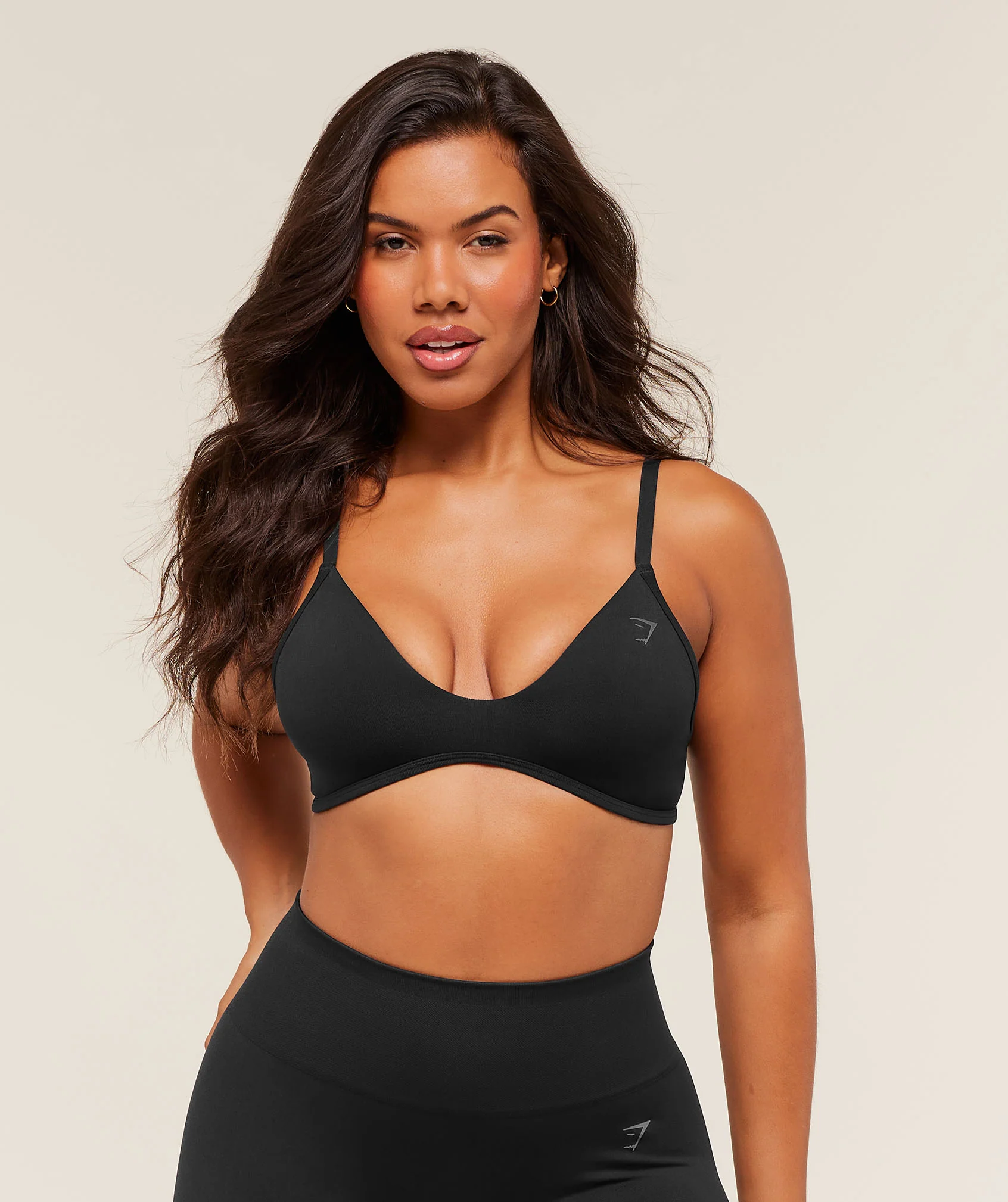 Soft Sculpt V-neck Sports Bra