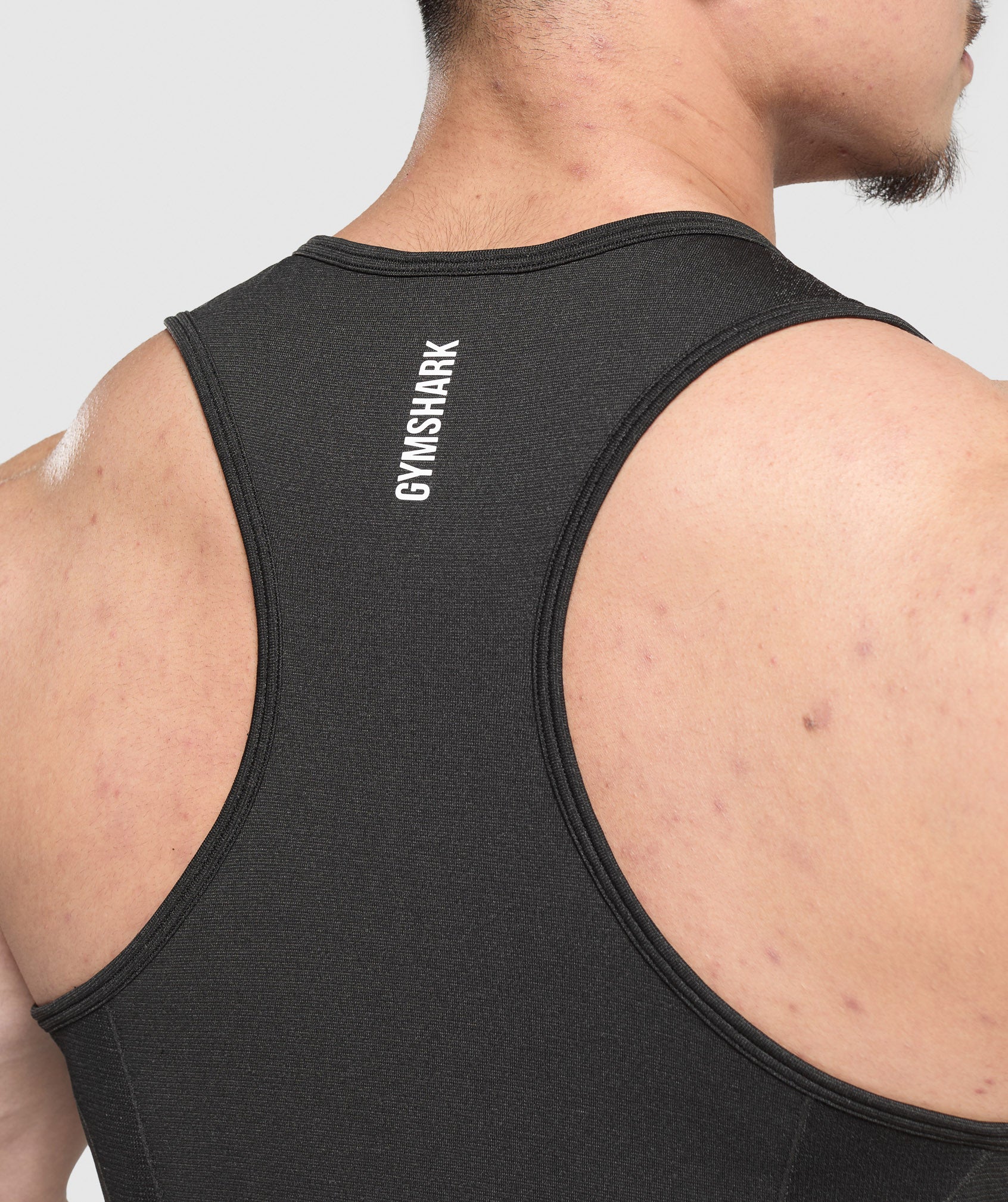 Shadow Seamless Stringer