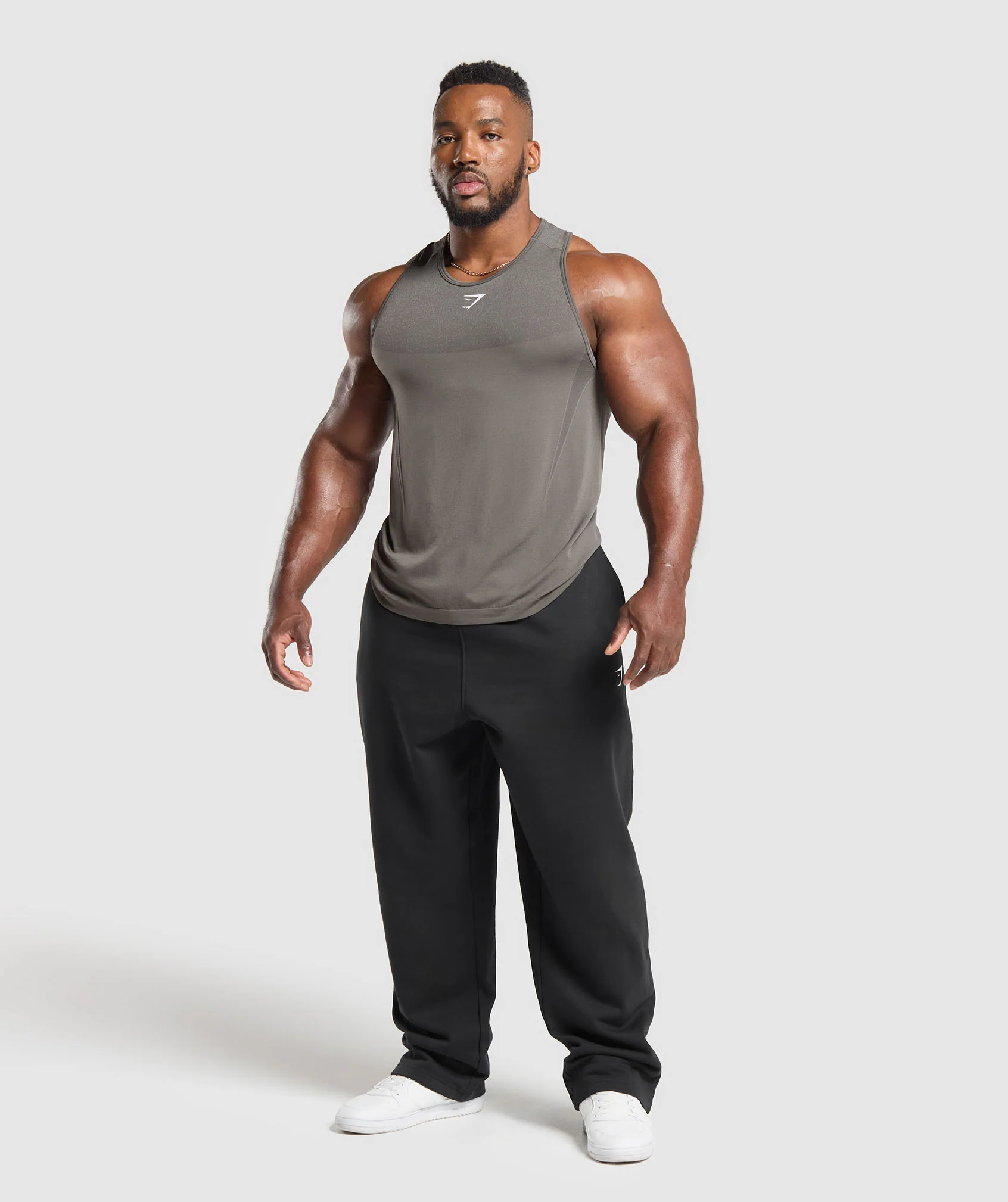 Shadow Seamless Stringer