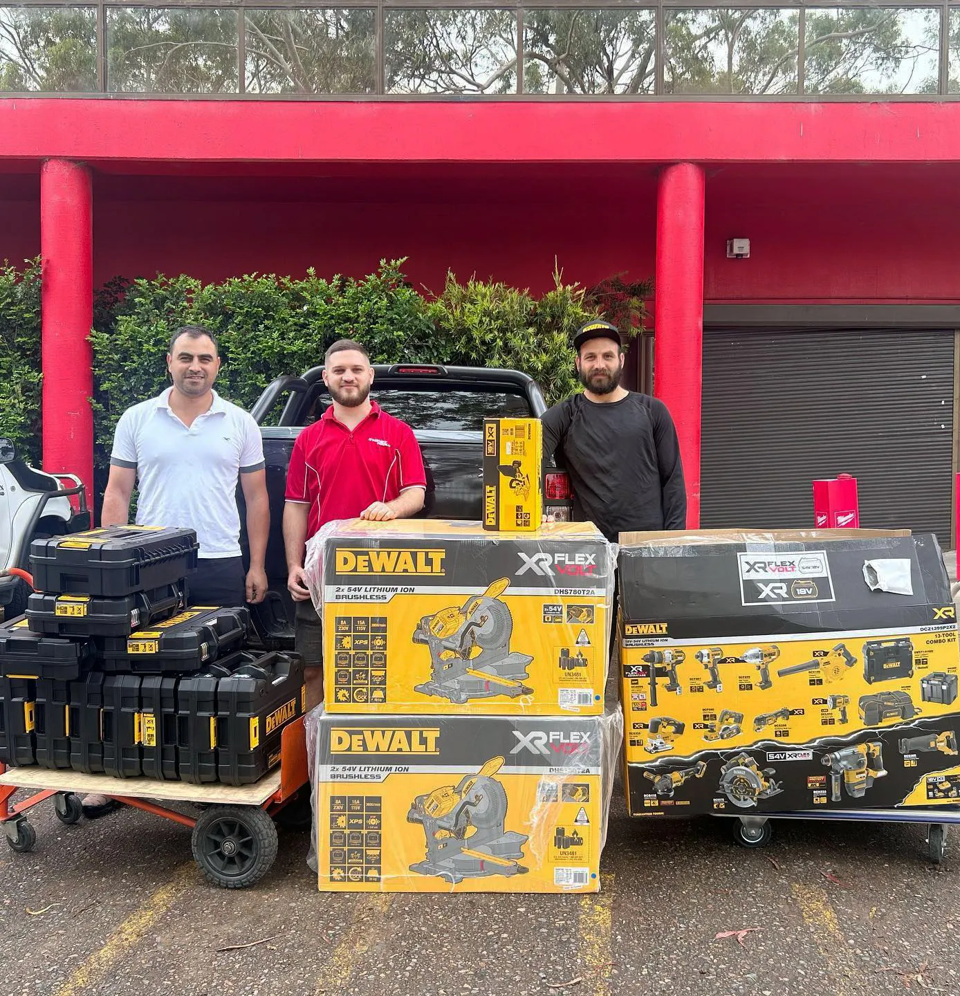 Customer Returns Tool Pallets Online 2025