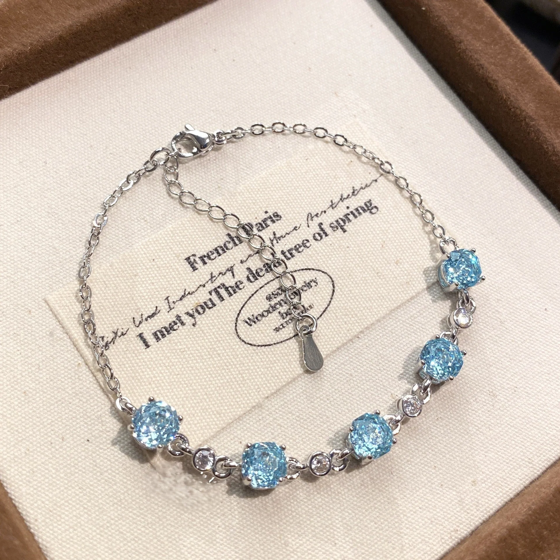 Octagonal rose diamond bracelet inlaid with high carbon diamond.