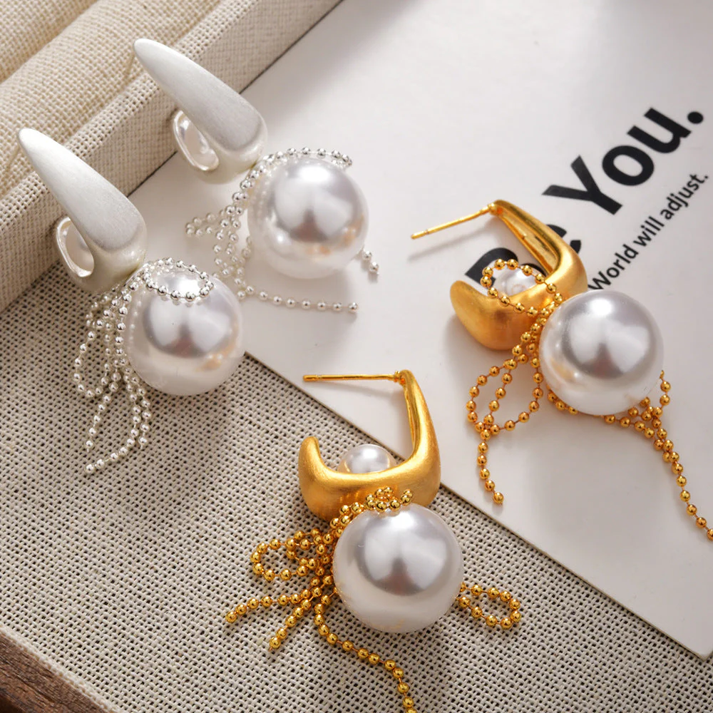 Brushed Pearl Bow Lace Tassel Earrings