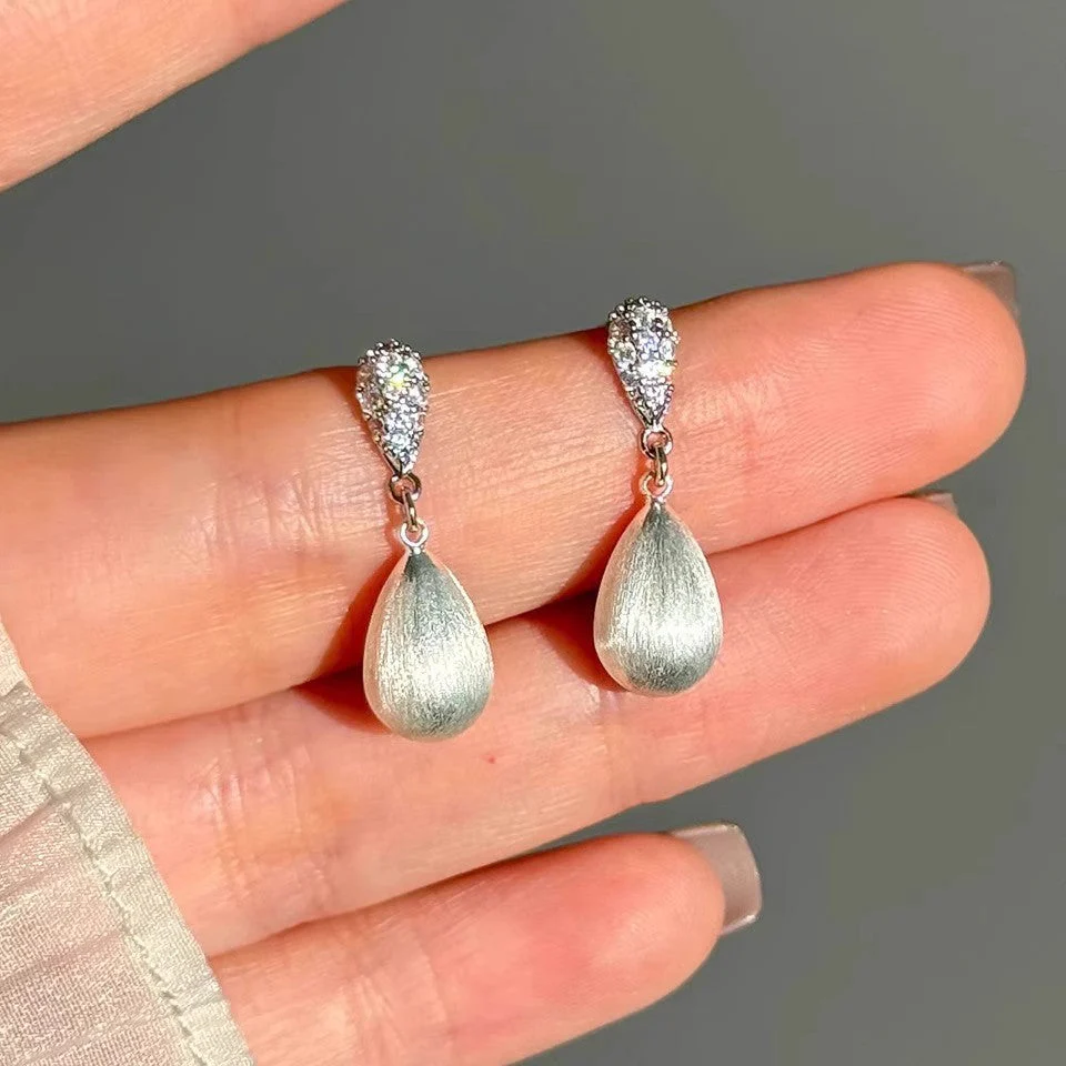 S925 sterling silver brushed drop pearl earrings