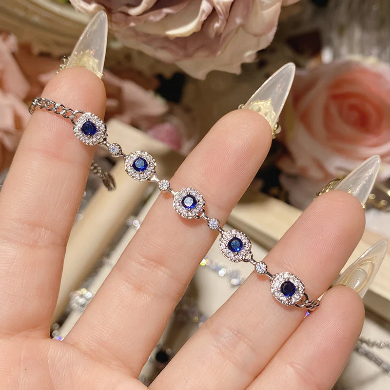 18K micro-inlaid diamond-encrusted colorful Tanzanian blue bracelet.