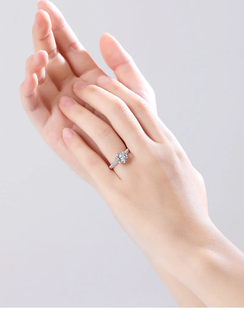 S925 sterling silver one carat moissanite ring