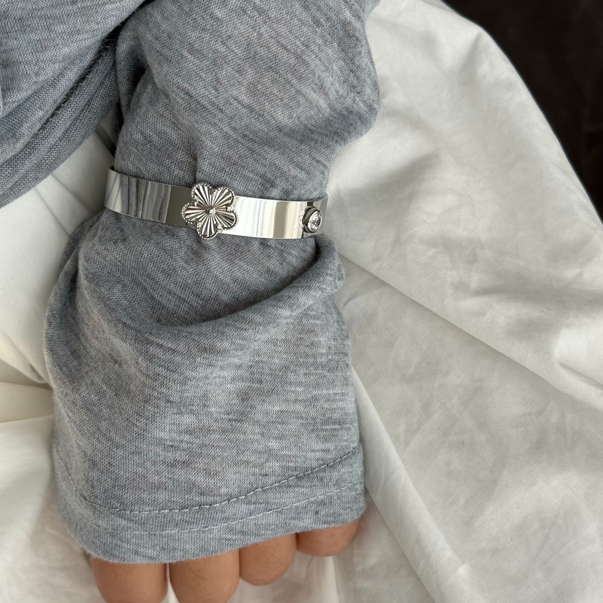 Zircon geometric bracelet