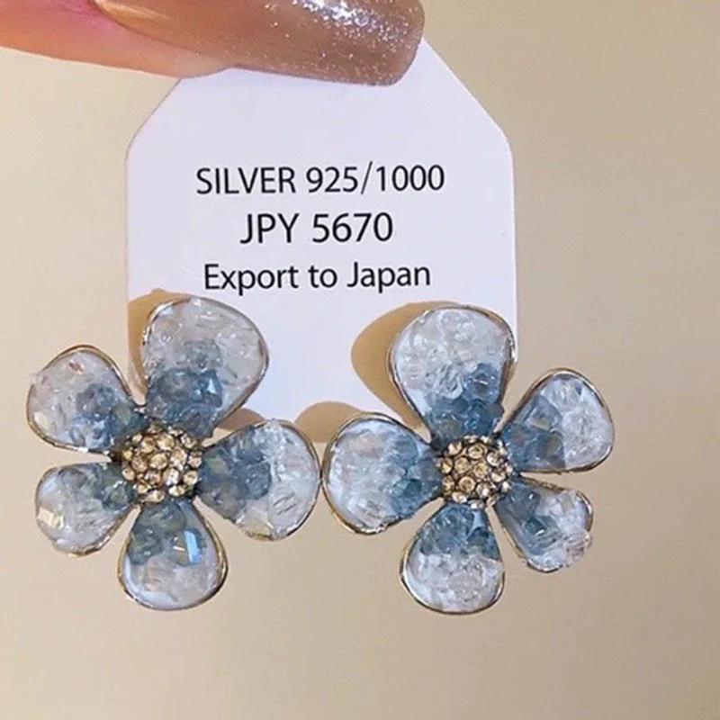 Silver needle gradient blue butterfly flower earrings