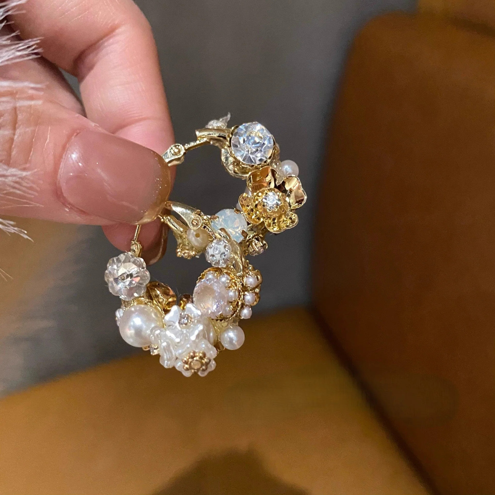 Flower wreath earrings